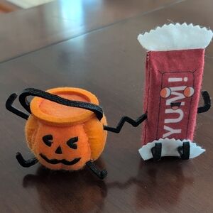 Target Hyde & Eek 2024 Halloween Candy Bow & Candy Bar Duo